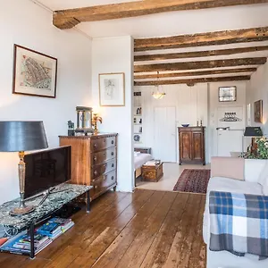 3* Guest house Classy 17th C Canalhouse