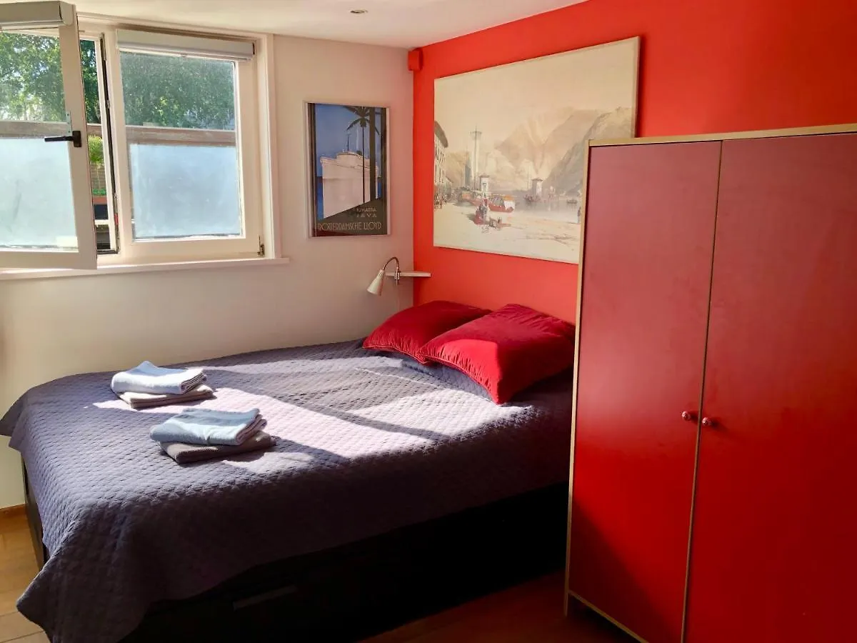 Bed & Breakfast Houseboat Westerdok Amsterdam